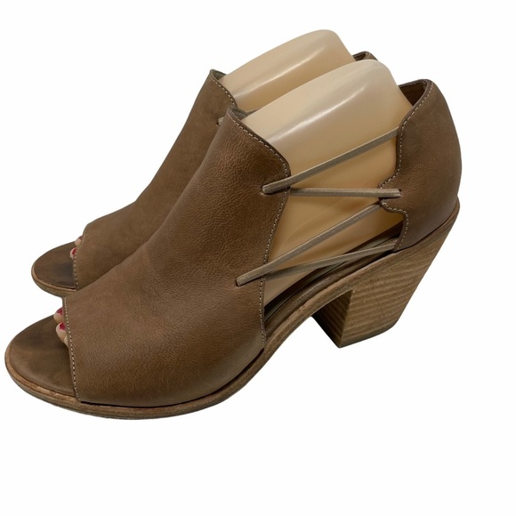 Eileen Fisher Nikki Peep Toe Leather Sandals Sz 9 - Picture 1 of 12